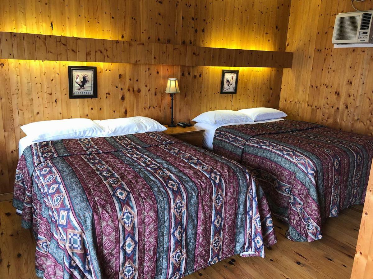The Waterfront Motel Grand Barachois Экстерьер фото